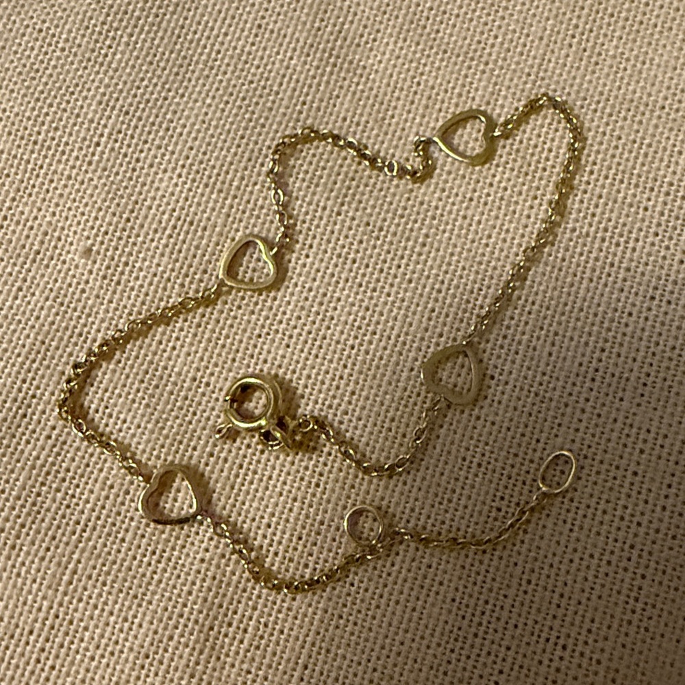 Minimalistic 18K Gold Heart 💛 Chain Bracelet